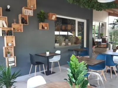 Coin salon dans l'établissement Chalet 36m² avec terrasse pour 5 personnes - Coulon - API-1-52-569