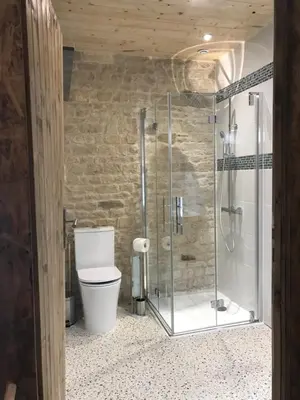 Salle de bains dans l'établissement Logis nature et mer