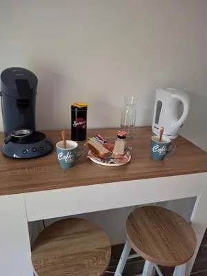Plateau bouilloire dans l'établissement Chambre suite avec terrasse