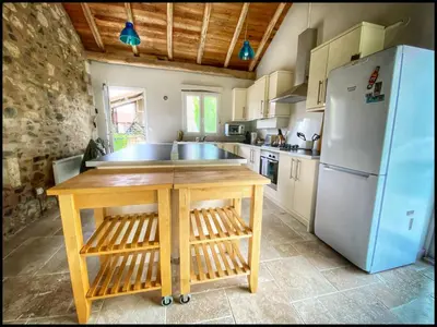 Cuisine ou kitchenette dans l'établissement La Grange charentaise