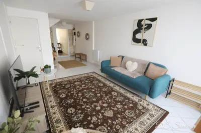 Télévision ou salle de divertissement dans l'établissement Nest - Maison Rénovée, Parking gratuit, Fibre