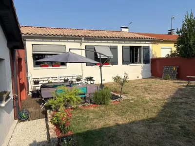 Jardin de l'établissement Chez Emma