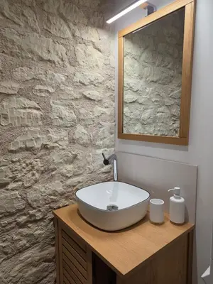 Salle de bains dans l'établissement Studio 2 personnes proche du Futuroscope