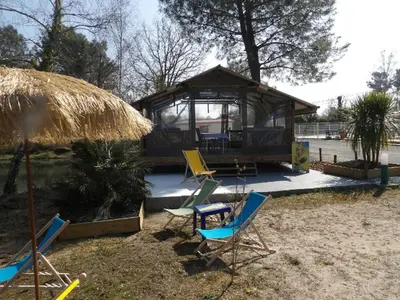 Jardin de l'établissement Chalet avec Terrasse à Saint-Sornin pour 4 personnes - API-1-52-414