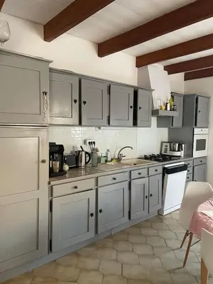 Cuisine ou kitchenette dans l'établissement Maison entre terre et mer