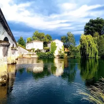 Maison De La Rive