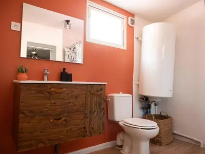Salle de bains dans l'établissement Appartement Le Saloon - détente & BD