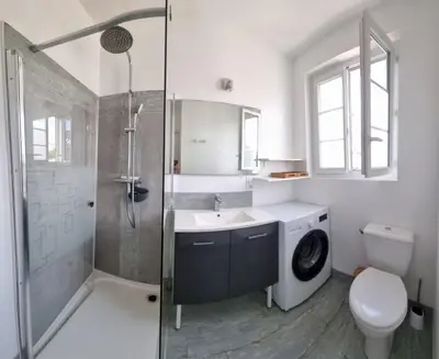 Salle de bains dans l'établissement La Petite Alonnaise - maison proche plage