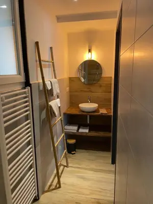 Salle de bains dans l'établissement Longère typique charentaise