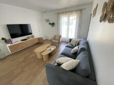Télévision ou salle de divertissement dans l'établissement Aim Scope