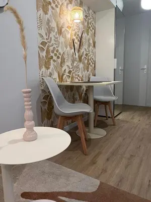 Coin salon dans l'établissement Le Jardin Royal