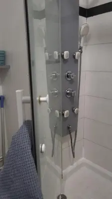 Salle de bains dans l'établissement Studio non fumeur en rez-de-chaussée