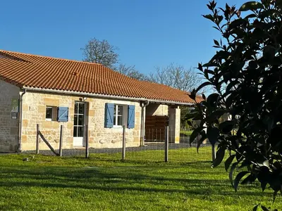 Jardin de l'établissement Gîte Le Ptit Poirier