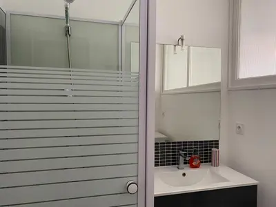 Salle de bains dans l'établissement Cosy 2 bedroom apartment