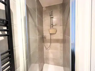Salle de bains dans l'établissement La Marne #11- Poitiers Centre Ville