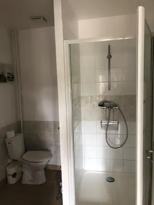 Salle de bains dans l'établissement Small country house