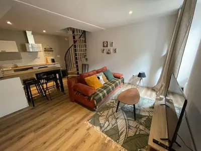 Cuisine ou kitchenette dans l'établissement Gîte De la Cour au Grenier 2