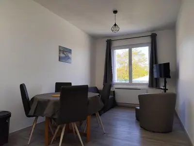 Télévision ou salle de divertissement dans l'établissement Appartement T3 idéalement situé
