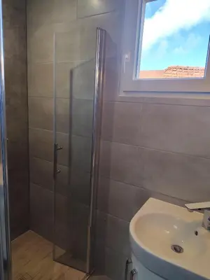Salle de bains dans l'établissement Appartement T3 idéalement situé