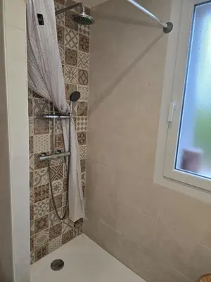 Salle de bains dans l'établissement appartement