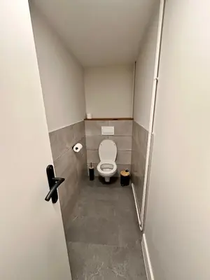 Salle de bains dans l'établissement Maison avec Jardin 6 Couchages & Parking gratuit à proximité du Futuroscope