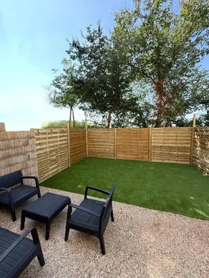 Jardin de l'établissement Maison avec Jardin 6 Couchages & Parking gratuit à proximité du Futuroscope