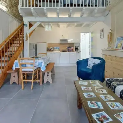 1 Bedroom Cozy Home In La-Gripperie-Saint-Sym