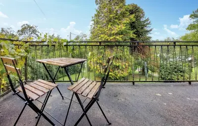 Balcon ou terrasse dans l'établissement 3 Bedroom Gorgeous Apartment In Confolens