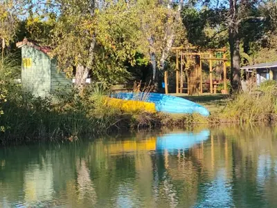 Vue sur la rivière ou le fleuve situé(e) à proximité de la maison de vacances