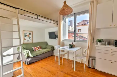 Cuisine ou kitchenette dans l'établissement Studio Nomade #Stationnement facile #1personne