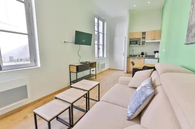 Cuisine ou kitchenette dans l'établissement Le Saint Colette #Parking privé et sécurisé