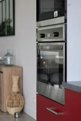 Cuisine ou kitchenette dans l'établissement Mon havre de paix, Villa Campagne Charentaise