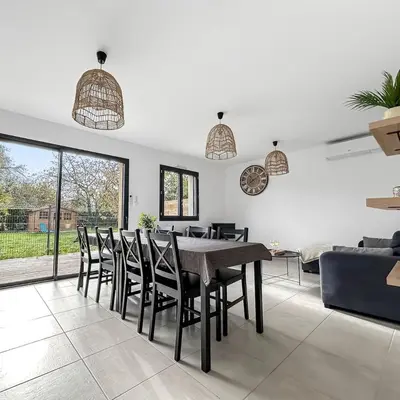 Coin salon dans l'établissement Télétravail · 4 suites (sdb) · Bureaux · Terrasse