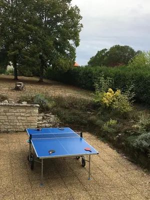 Tennis de table au sein de l'établissement House for 13 people, heated pool, bocce court ou à proximité
