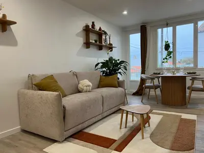 Coin salon dans l'établissement ღ TerraCotta - Élégant cocon neuf avec WIFI HAUT DÉBIT