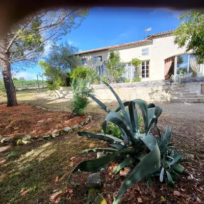Jardin de l'établissement Au petit chai des Morinauds