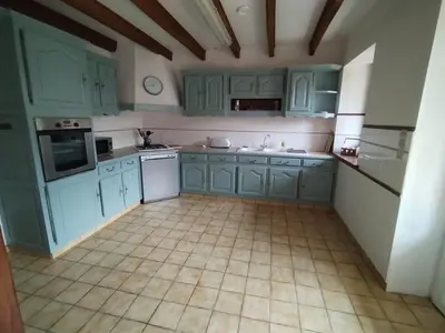 Cuisine ou kitchenette dans l'établissement Le Gite de l'Alambic