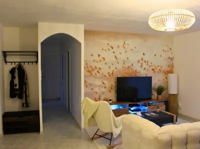 Télévision ou salle de divertissement dans l'établissement Maison cosy avec SPA - Logis Flo - à 15 min du Futuroscope