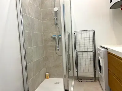 Salle de bains dans l'établissement ღ Belle Epoque - Hypercentre, cosy & wifi