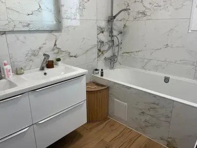 Salle de bains dans l'établissement Maison familiale
