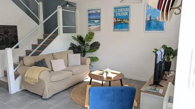 Coin salon dans l'établissement Charente Cozy Family Winter Retreat