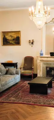 Coin salon dans l'établissement Demeure 13 personnes au Centre ville de Ruffec