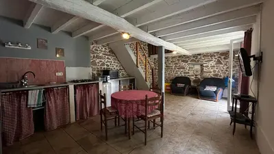 Cuisine ou kitchenette dans l'établissement Country House - 5 people