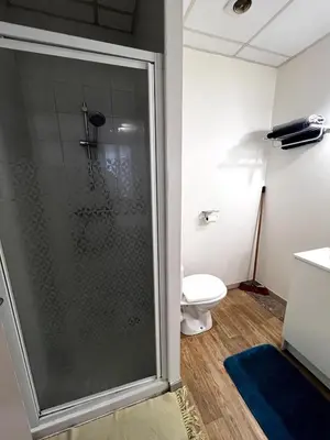 Salle de bains dans l'établissement Beau Studio dans une rue au calme en Centre Ville de Niort proche de la Gare
