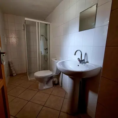 Salle de bains dans l'établissement Gîte spacieux