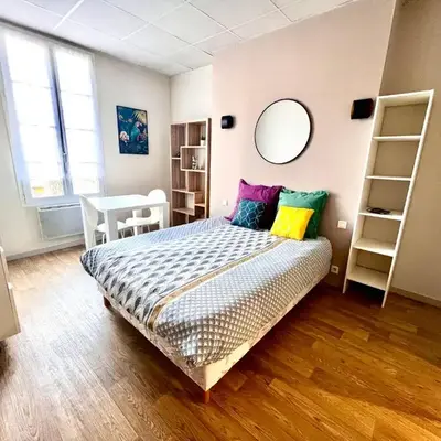 Beau Studio 2 en Centre Ville de Niort au calme proche Gare