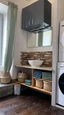 Cuisine ou kitchenette dans l'établissement Spa Wifi Canal Plus