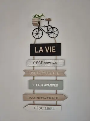 Certificat, récompense, panneau ou autre document affiché dans l'établissement La Charmésienne
