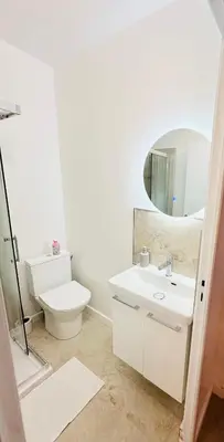 Salle de bains dans l'établissement Premium T2 centre ville, 15 min futuroscope