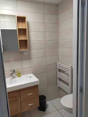 Salle de bains dans l'établissement Le 14 maison familiale entre terre et mer